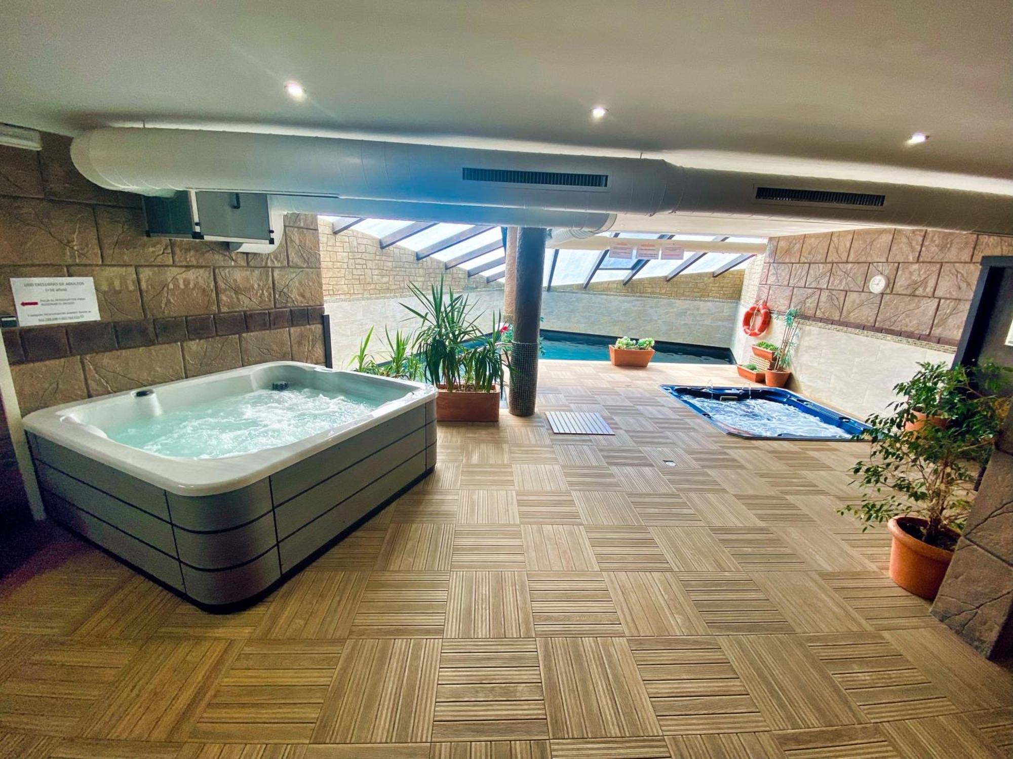 Apartamentos Spa Casco Historico De Isla - AlojateIsla Plana Екстериор снимка
